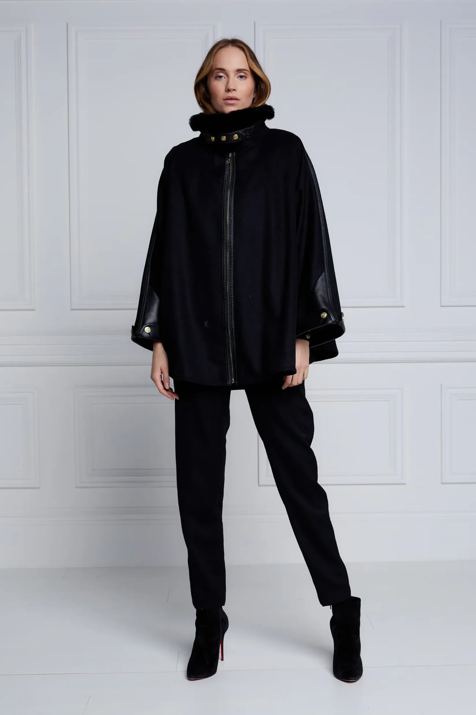 Holland Cooper Capes-Chiltern Cape Soft Black
