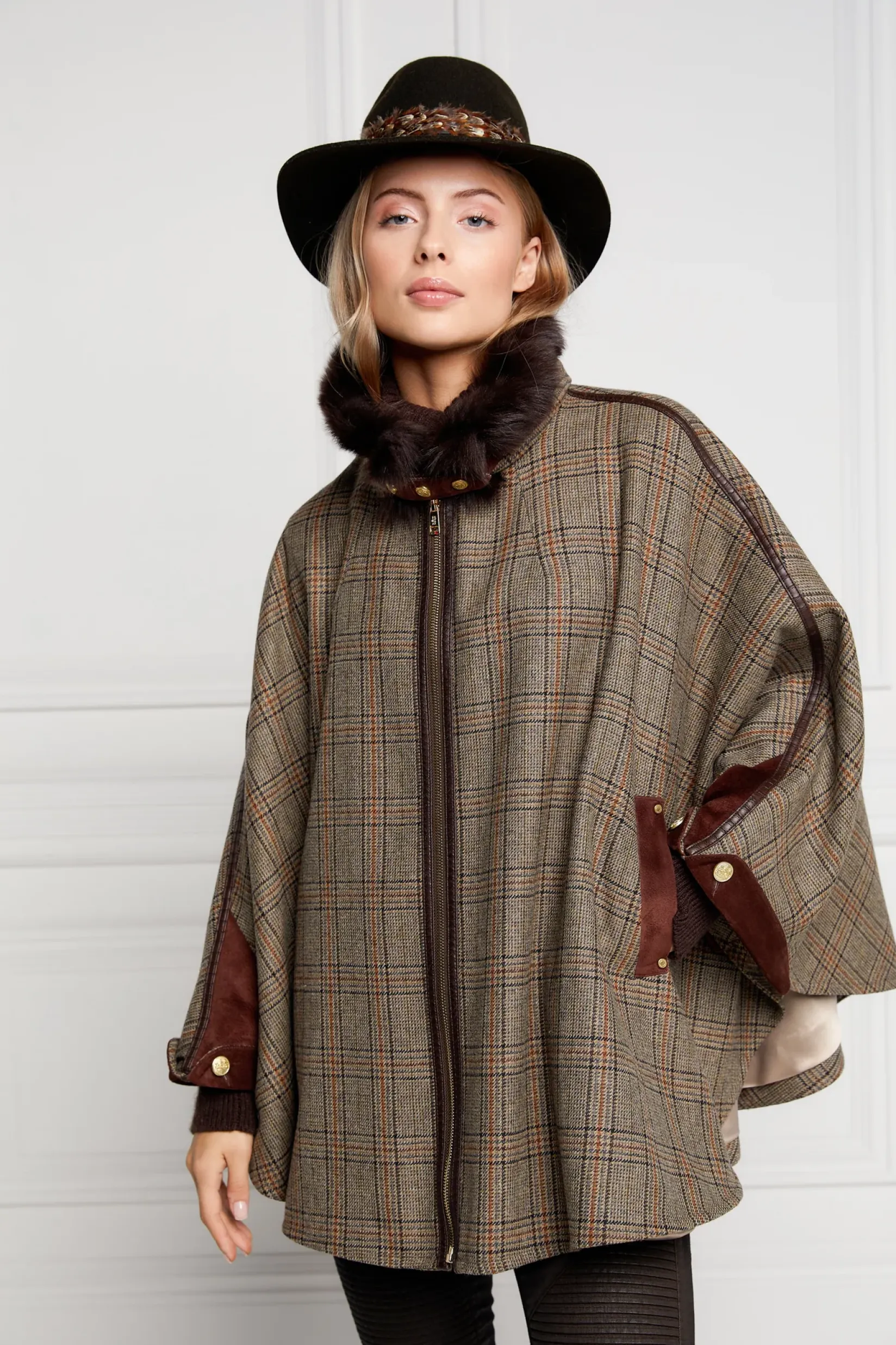 Holland Cooper Capes-Chiltern Cape Bourbon Tweed