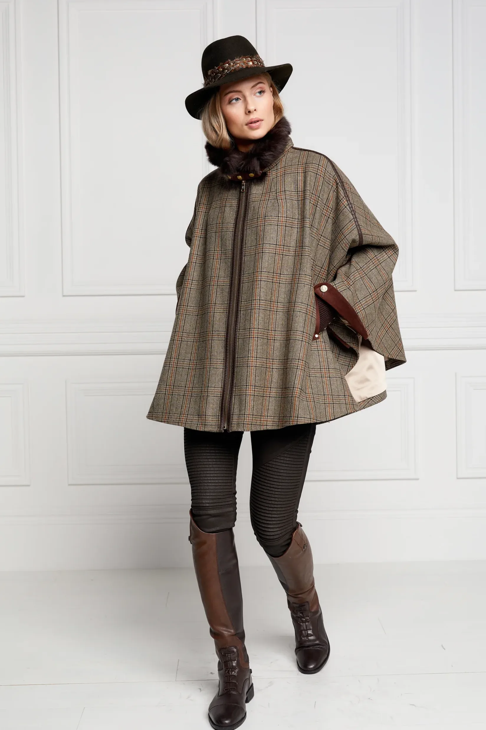 Holland Cooper Capes-Chiltern Cape Bourbon Tweed