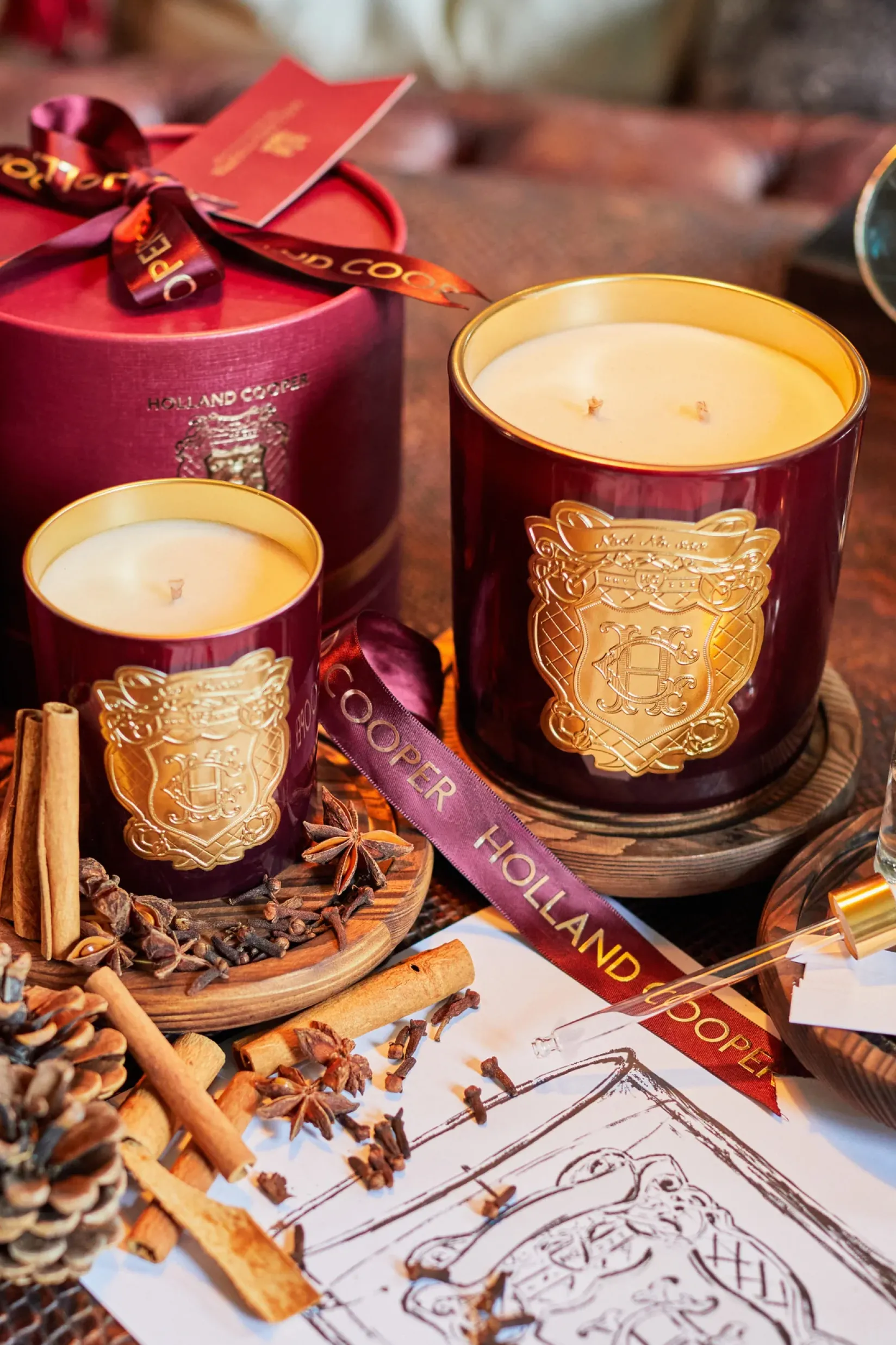 Holland Cooper The Perfect Gesture|Candles-Double Wick Candle Noel