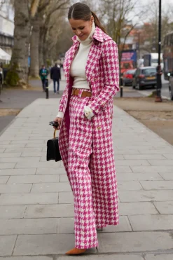 Holland Cooper Gifts For Her|Trench Coats-Full Length Marlborough Trench Coat Hot Pink Large Scale Houndstooth