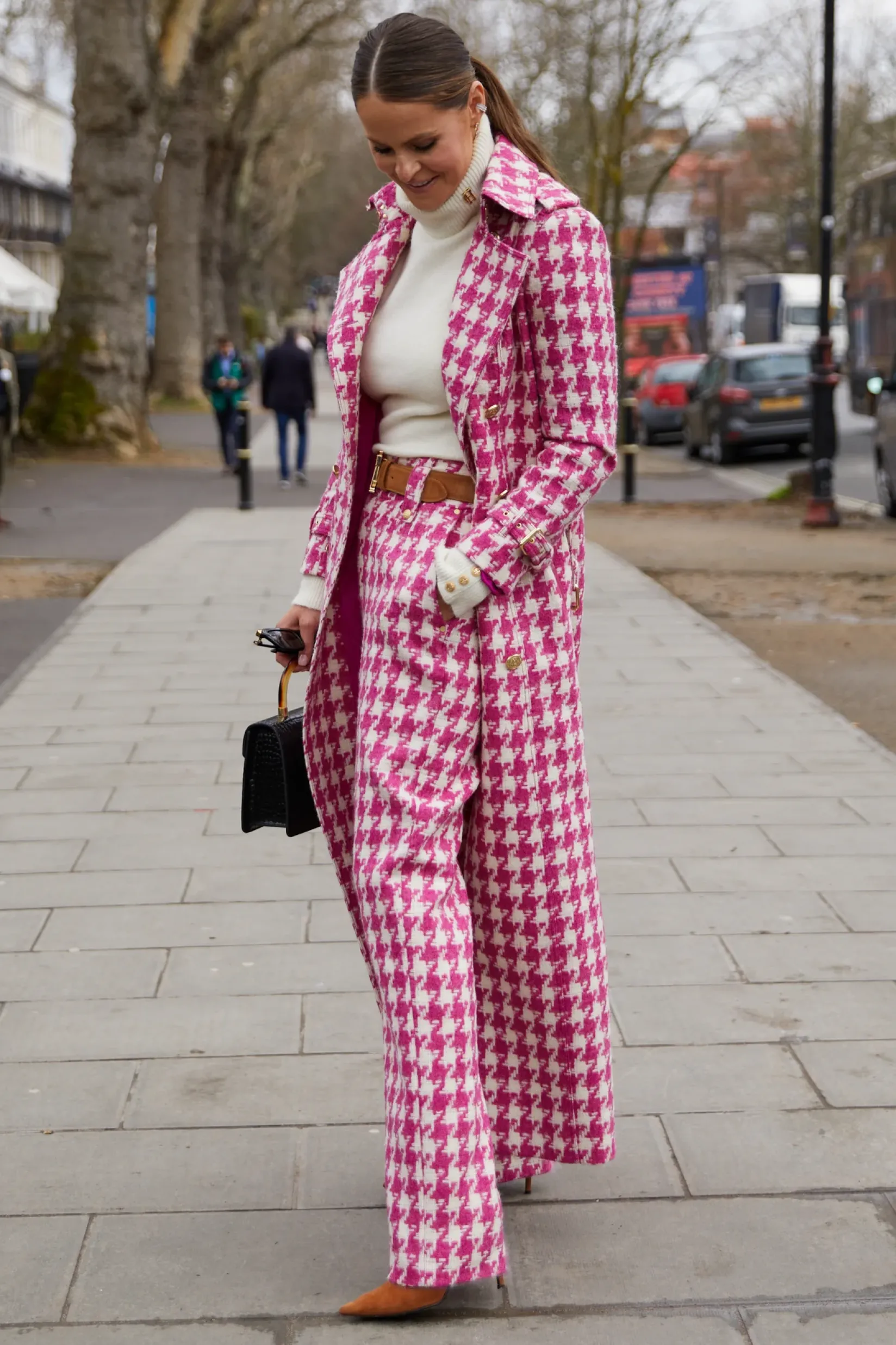 Holland Cooper Gifts For Her|Trench Coats-Full Length Marlborough Trench Coat Hot Pink Large Scale Houndstooth