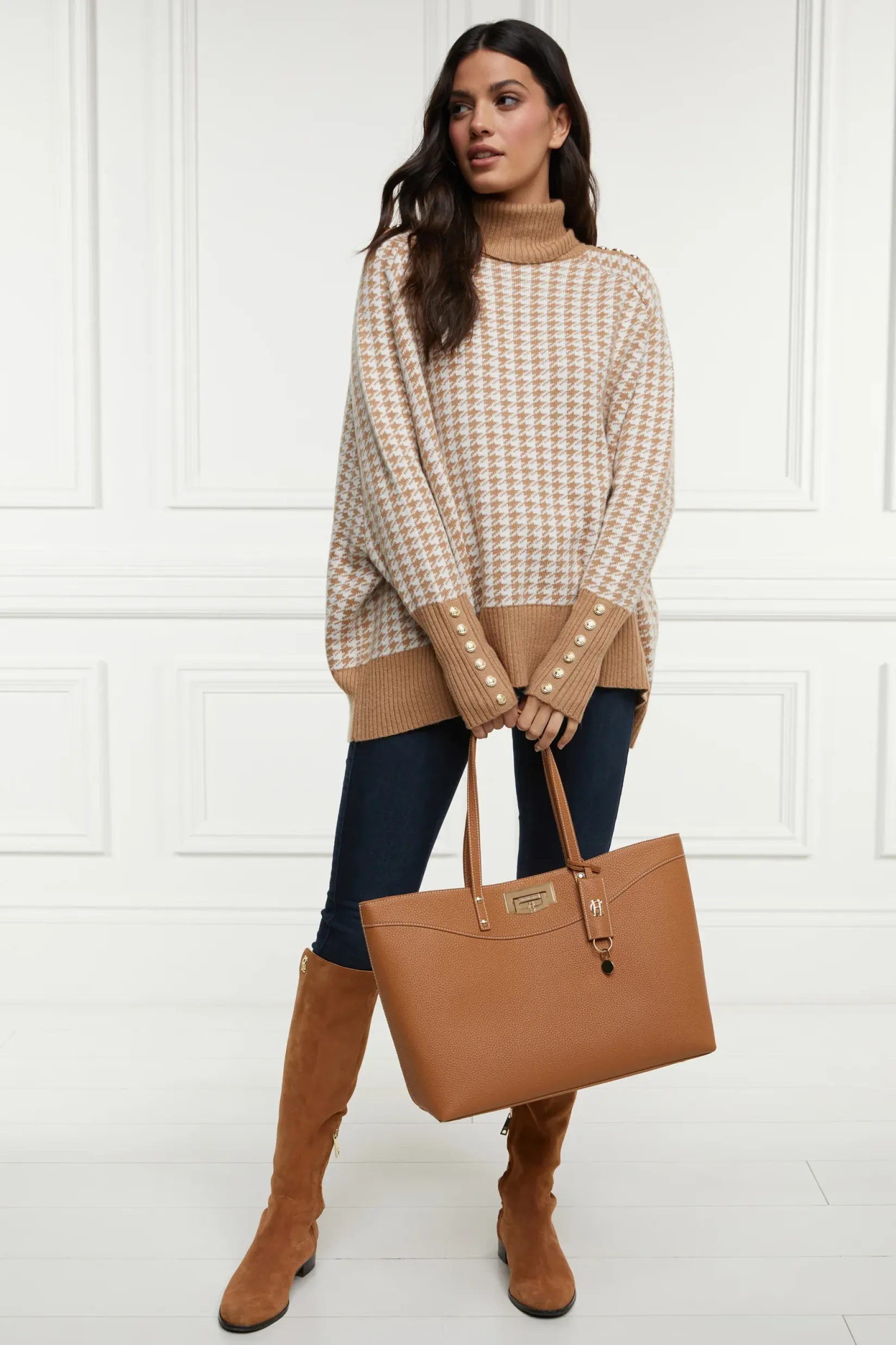 Holland Cooper Knitwear|Bump Friendly Collection-Kingsbury Cape Knit Camel Houndstooth