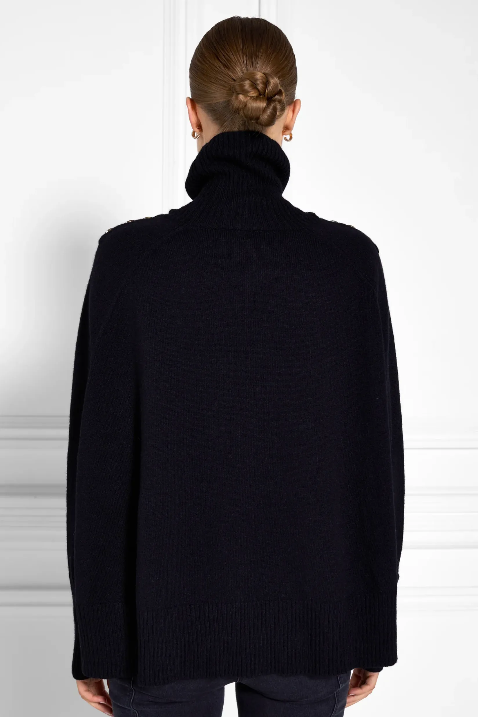 Holland Cooper Knitwear-Kingsbury Cape Knit Black