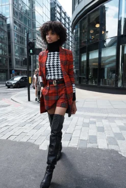 Holland Cooper Shorts|In Stock Tailoring-Luxe Tailored Short Red Tartan