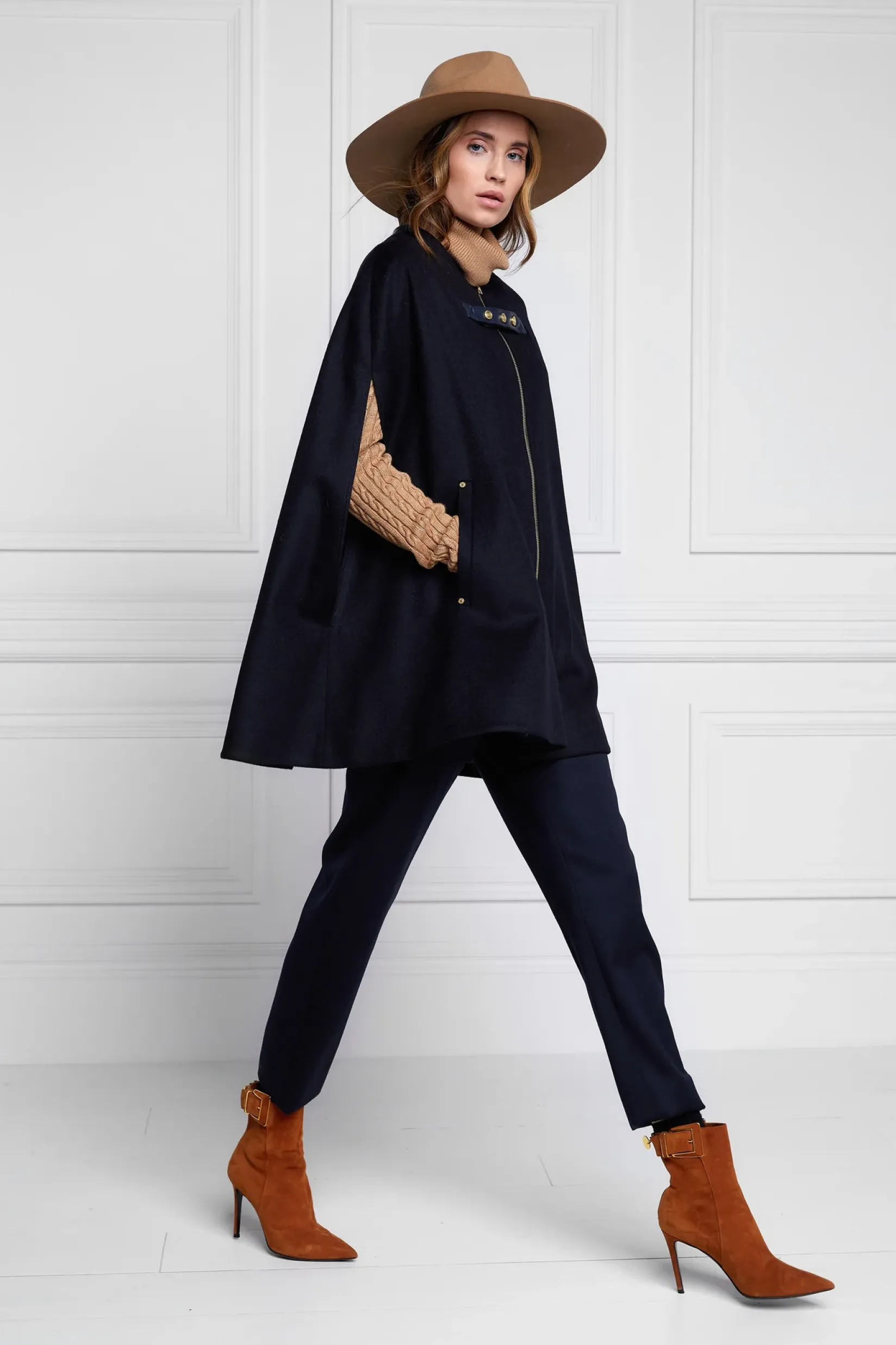 Holland Cooper Capes-Slim Cape Soft Navy