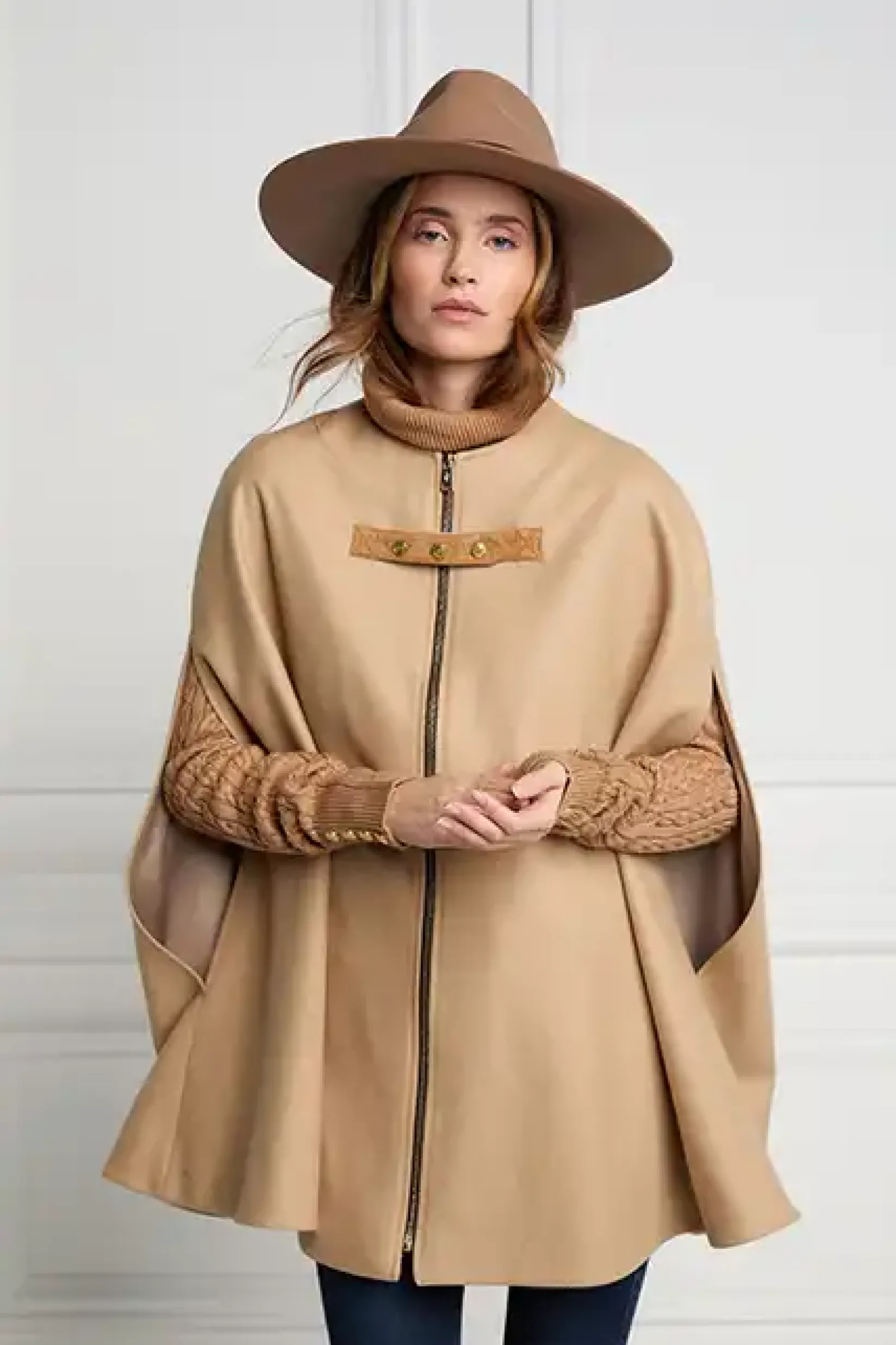 Holland Cooper Capes-Slim Cape Camel