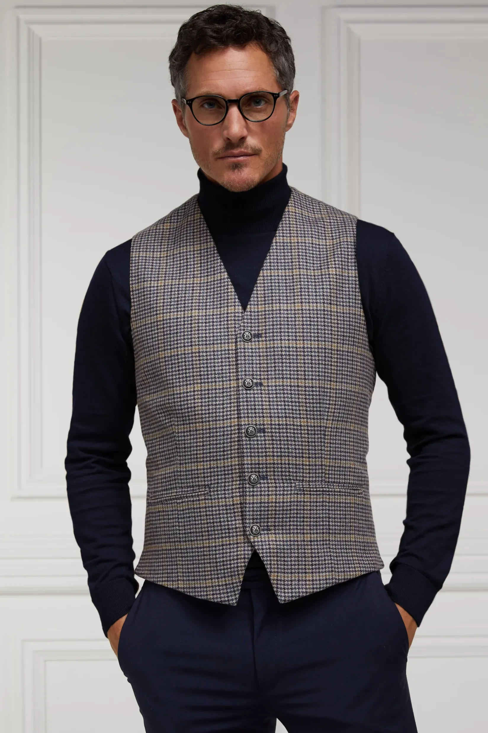 Holland Cooper Waistcoats|Shop By Product-St James Waistcoat Prince of Wales Navy
